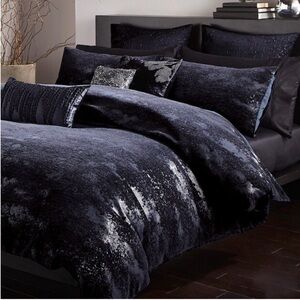 Donna Karan Duvet